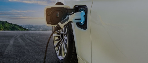 A charged e-car with lubricant components